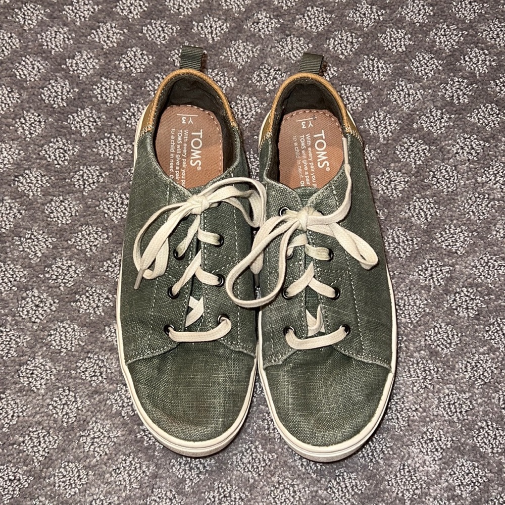 youth toms lace up shoes